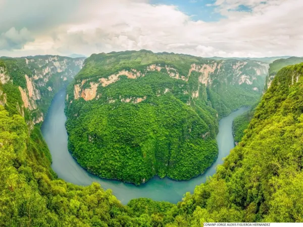 Cañón del Sumidero con miradores y Chiapa de Corzo — Tour en Chiapas